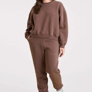Nuuds Classic Crewneck (L) & Classic Sweatpants (XL) - Coffee